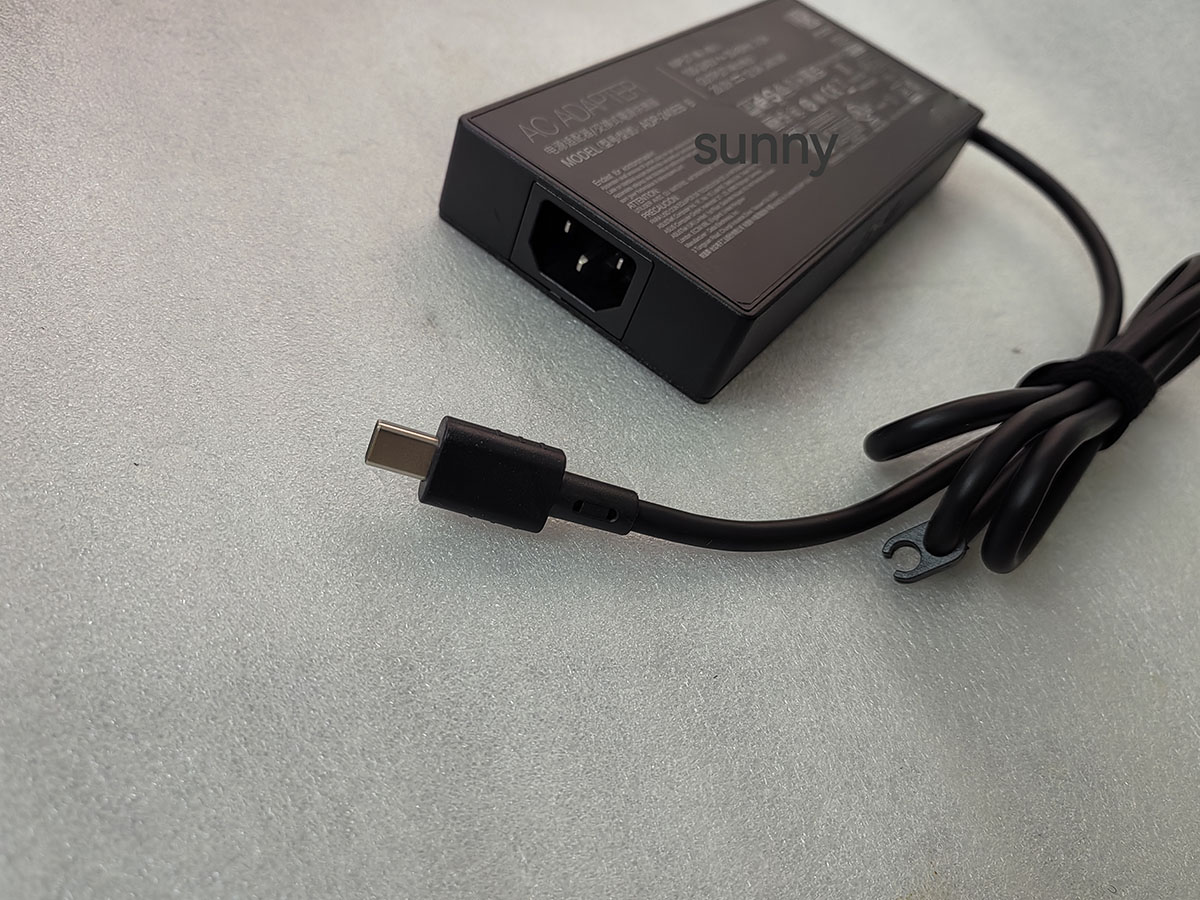 Adaptateur secteur rectangulai - Pc Gaming Asus avis et prix